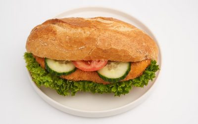 Baguette mit Hähnchenschnitzel Baguette mit Hähnchenschnitzel