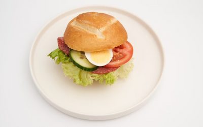 Schrippe mit Salami Schrippe mit Salami